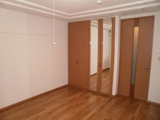 メゾン・ド・ローレライ B棟【1階】の居間