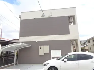 トロン【1階】の外観