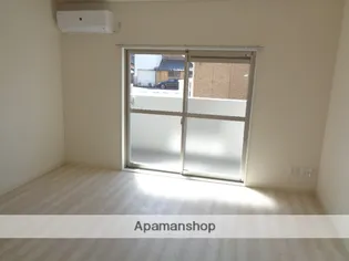 メゾンモンマルトル江場【5階】の居間