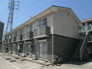 クリスタル【1階】の外観