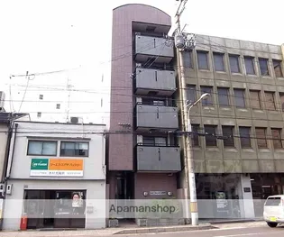 プールトゥジュール波多野【5A号室】の外観