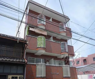 フルール梅小路【203号室】の外観