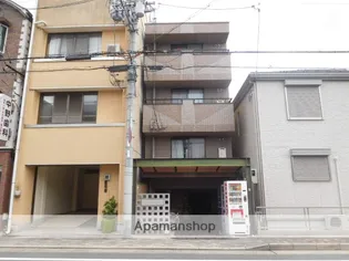 SUR RAPPORTの画像