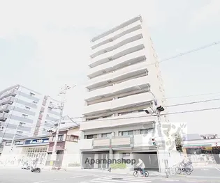 パインフィールド二条城【402号室】の外観