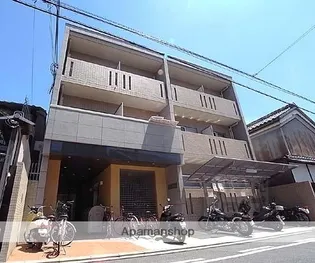 ヒーリングコート御所西【102号室】の外観