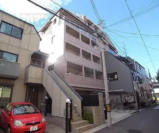 メゾネット東山【101号室】の外観