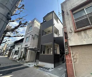 メゾンドカリーヌ【301号室】の外観