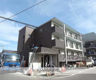 クレドール伏見稲荷【3階】の外観