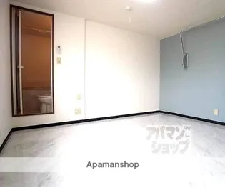 フラッツ太秦【203号室】の居間