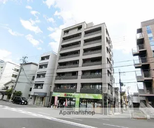 South West【2階】の外観