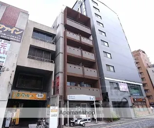 RAVENNA【102号室】の外観