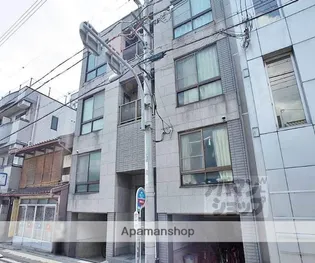 ADEAM OKAZAKIの画像