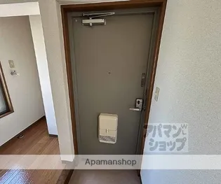 シャトレー藤井【201号室】の玄関