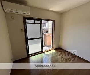 シャトレー藤井【201号室】の居間