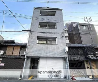 アーモンビル【2階】の外観