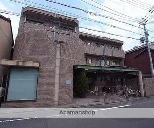 ファミーユ北清【111号室】の外観