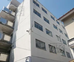 サンローラン新十条の画像