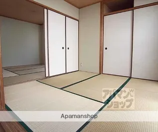 エントピア車折【2階】の居間