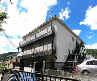 メイプルリーフ嵐山【203号室】の外観