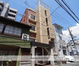 御所俵【301号室】の外観