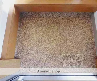 REQUIE大将軍【103号室】の玄関