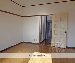 ポプラハイツ【311号室】の居間