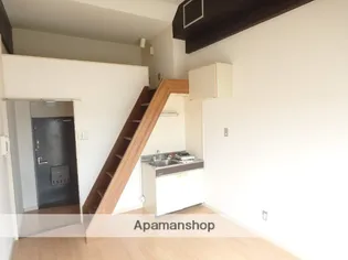 クリサンティヒル山田川【4階】の居間