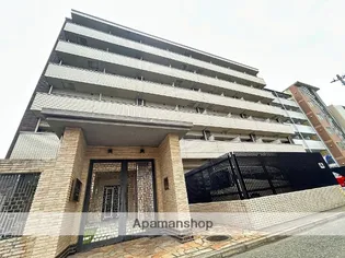 プレジオ江坂【3階】の外観