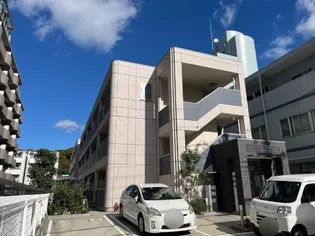 クリスタルマンション【1階】の外観