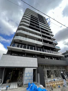 プレサンス塚本アクミリオン【7階】の外観