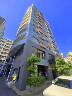 グラスホッパー【4階】の外観