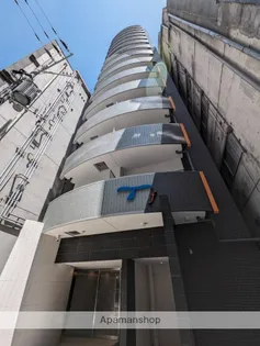 セレニテフラン本町【2階】の外観