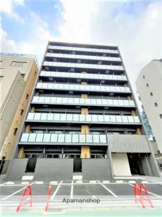 プレサンス江坂クォーレ【2階】の外観