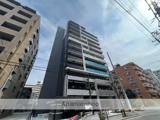 プレサンス東三国駅前グランクラス【2階】の外観