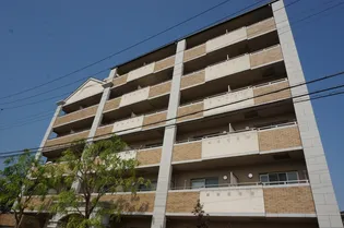 グランエスポワール【2階】の外観