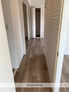 シャトー北野【5階】の玄関