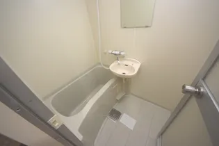 ライズィングサン【2階】の風呂