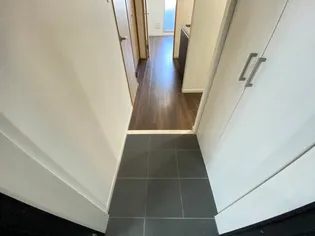 GOOD LIFE岩田【3階】の玄関