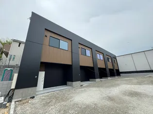 大阪府枚方市岡南町【テラスハウス】の外観