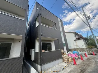 ジーメゾン寝屋川泰町アリビオ【3階】の外観