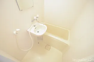 レオパレスフジ【1階】の風呂