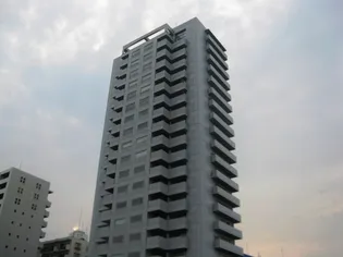 ザグランドビューオオサカ【21階】の外観