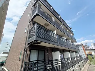 レオネクストスリーズ【3階】の外観