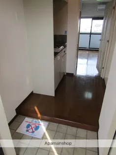 コートビュータワー【306号室】の玄関