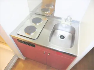 レオパレスウエストリバー【2階】のキッチン