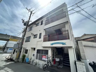 グランディール宝津【3階】の外観