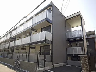 レオパレスウィステリアⅢ【2階】の外観