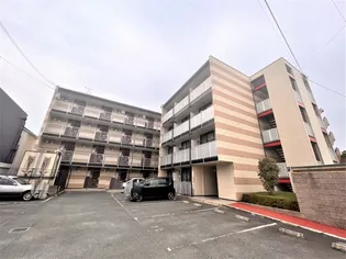 レオパレスリバーサイド【1階】の外観
