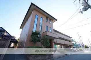 ファミール5号館【2階】の外観