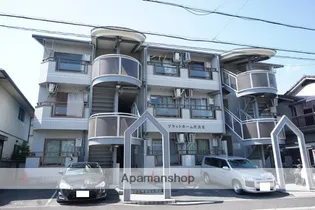 プラットホーム沢良宜【2階】の外観